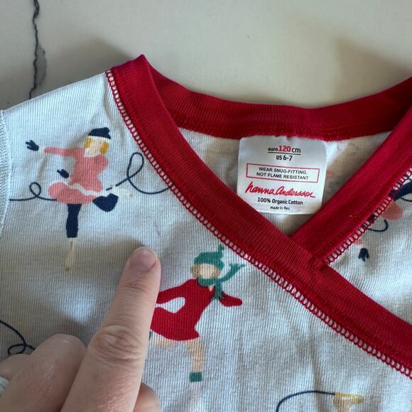 Hanna Andersson Ice Skating Christmas Pajamas - Size 6/7 - Picture 5 of 6